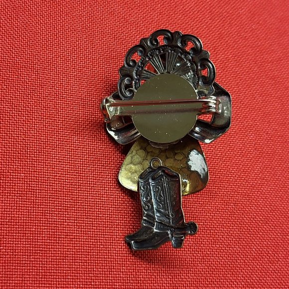 Vintage Girl in Cowboy Hat & Boots Cow Girl Pin Brooch - Picture 6 of 11
